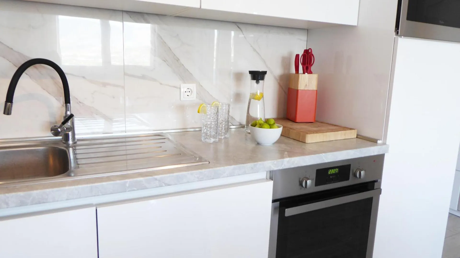 Rooftop Apartment Trogir 0*,